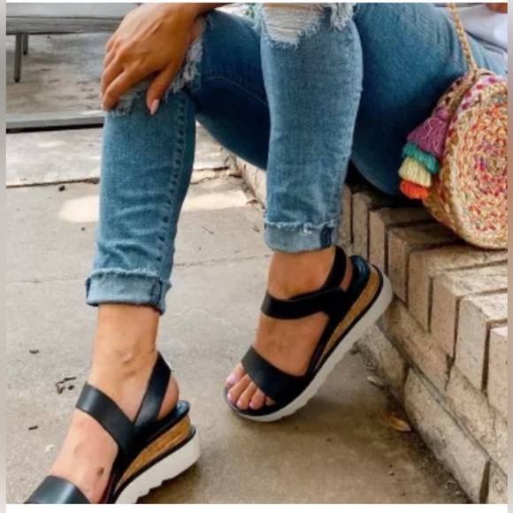 Franco Sarto Shoes - Franco Sarto Chiara Platform Black and white Sandals Size 9